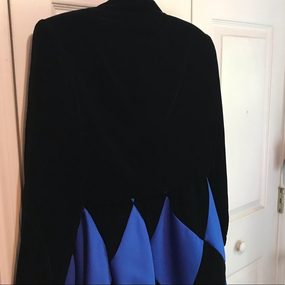 Sold‼️Black Tie Oleg Cassini Black & Royal Skirt - Picture 5 of 8